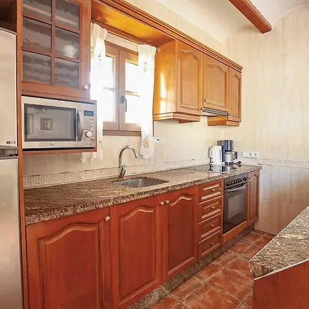 Sleeps 14 Air Con Wifi *