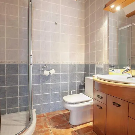 Sleeps 14 Air Con Wifi *
