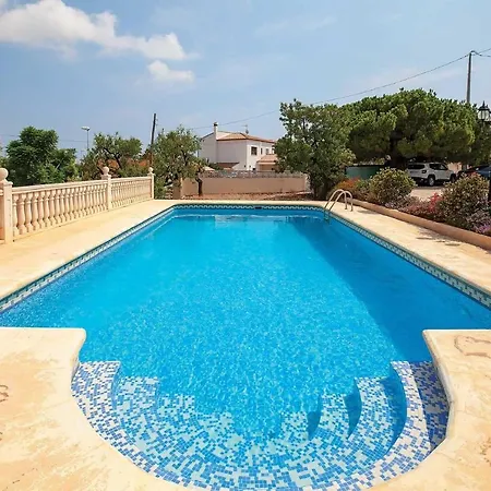 Sleeps 14 Air Con Wifi Villa